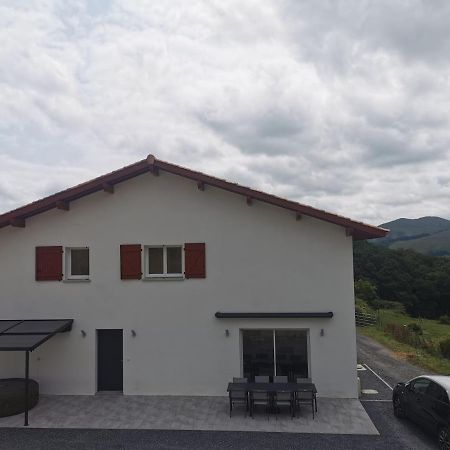 Maison Mitoyenne Au Coeur Du Pays Basque Saint-Esteben Zewnętrze zdjęcie